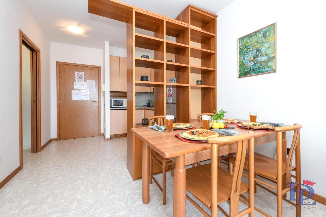 Desenzanoloft Official Partner Marriott Homes & Villas - A Casa Di Attila Desenzano del Garda Luaran gambar